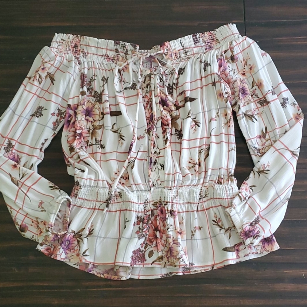 Off Shoulder shirt
